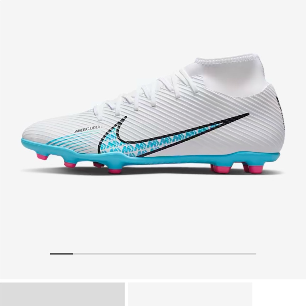 NEW NIKE CLEATS SIZE 9 WOMENS (7.5 MENS)